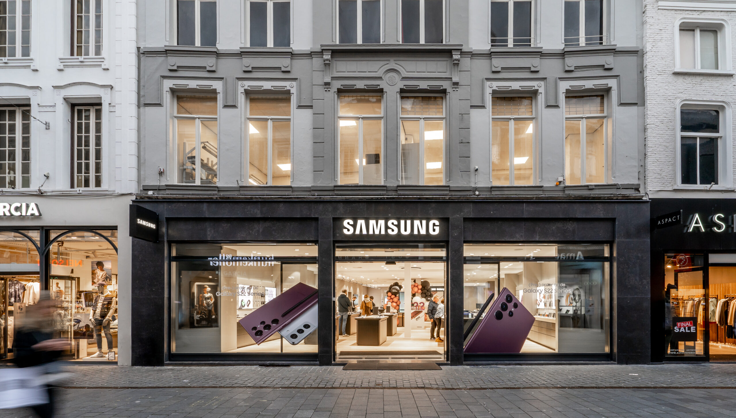 Samsung Store-03